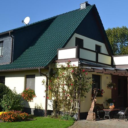 Ferienwohnung 2 Bei Familie Saupe Schaprode Εξωτερικό φωτογραφία