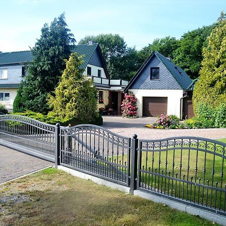 Ferienwohnung 2 Bei Familie Saupe Schaprode Εξωτερικό φωτογραφία