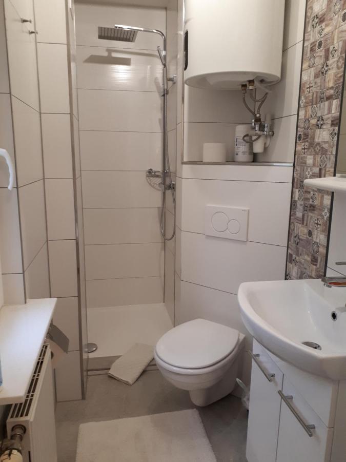 Ferienwohnung 2 Bei Familie Saupe Schaprode Εξωτερικό φωτογραφία