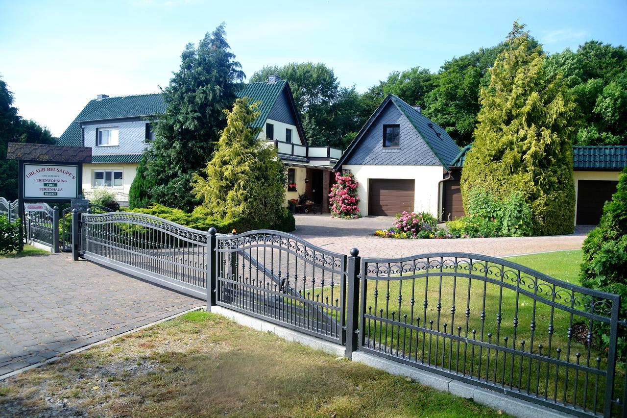 Ferienwohnung 2 Bei Familie Saupe Schaprode Εξωτερικό φωτογραφία